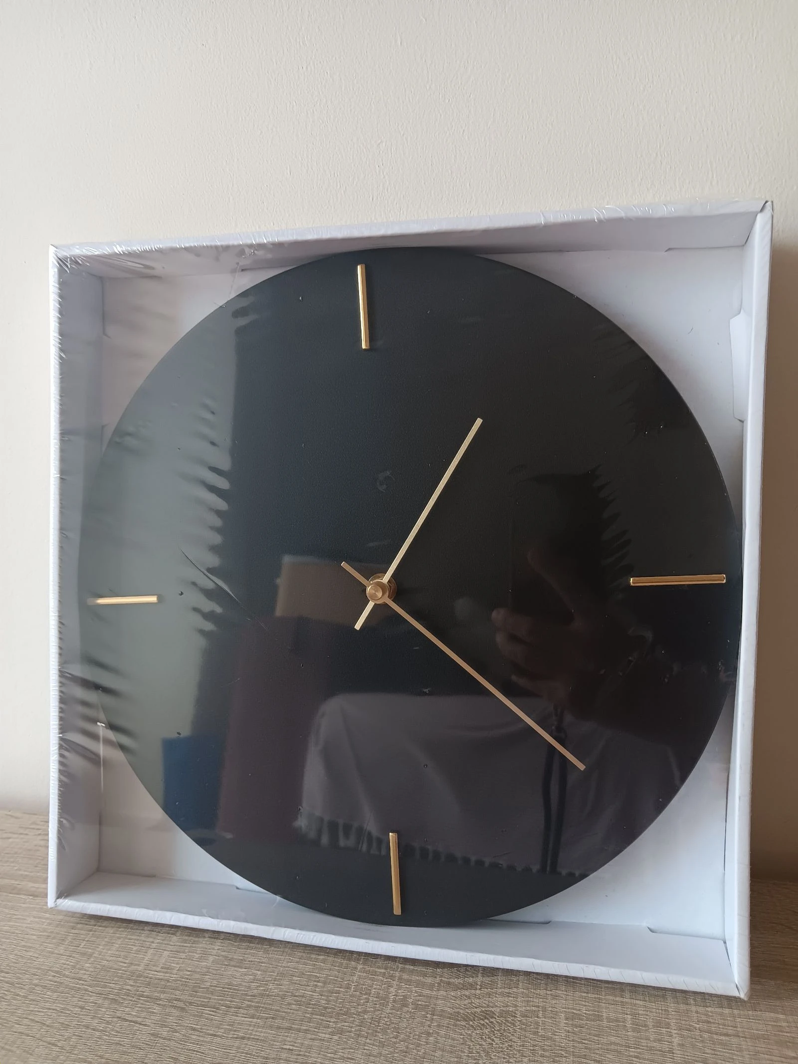 Reloj nuevo de 30 cm